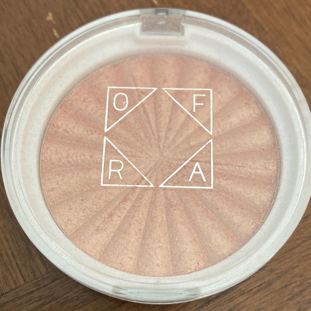 OFRA Highlighter